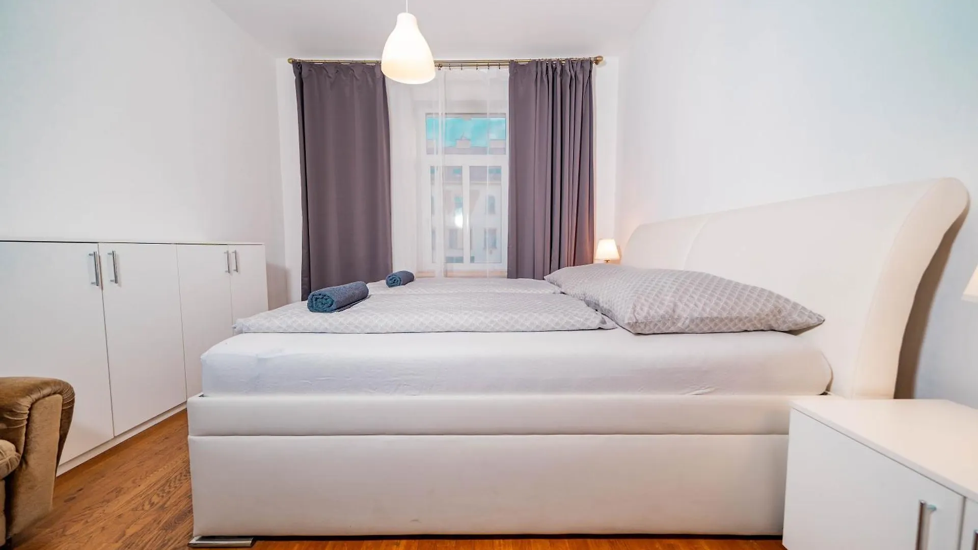 6 Bob'S Apartments - 3 Bedrooms, King Size Beds Prague République tchèque